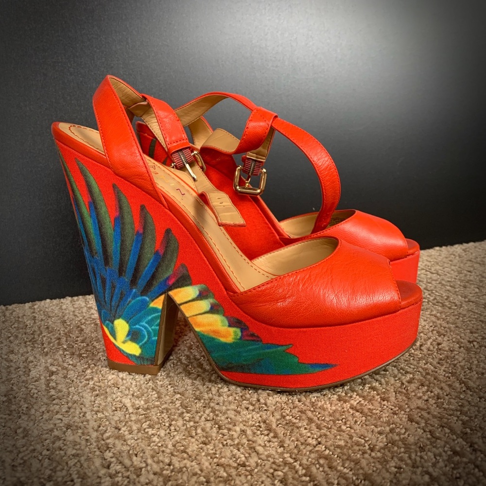 NWOT Nine West bright red platform sandals